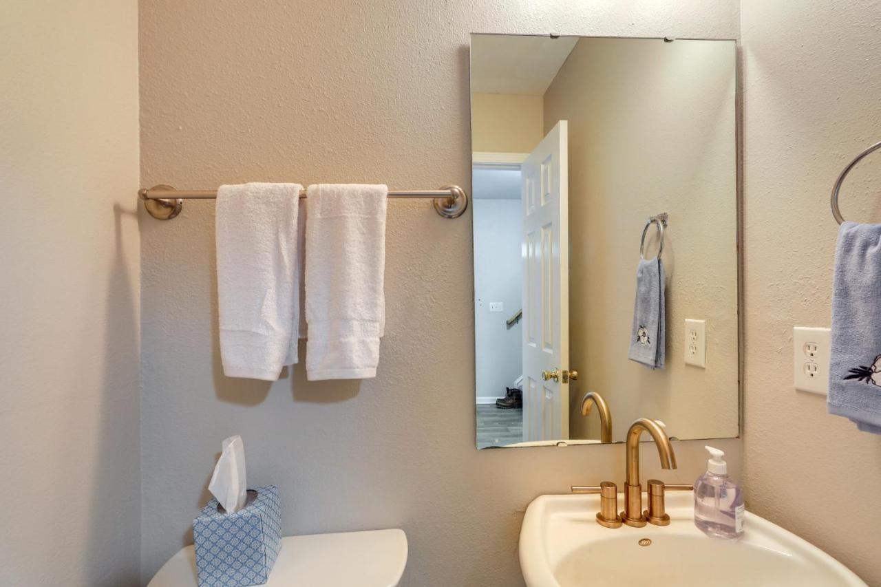 Charming North Charleston Townhome - Pets Welcome! Exteriör bild