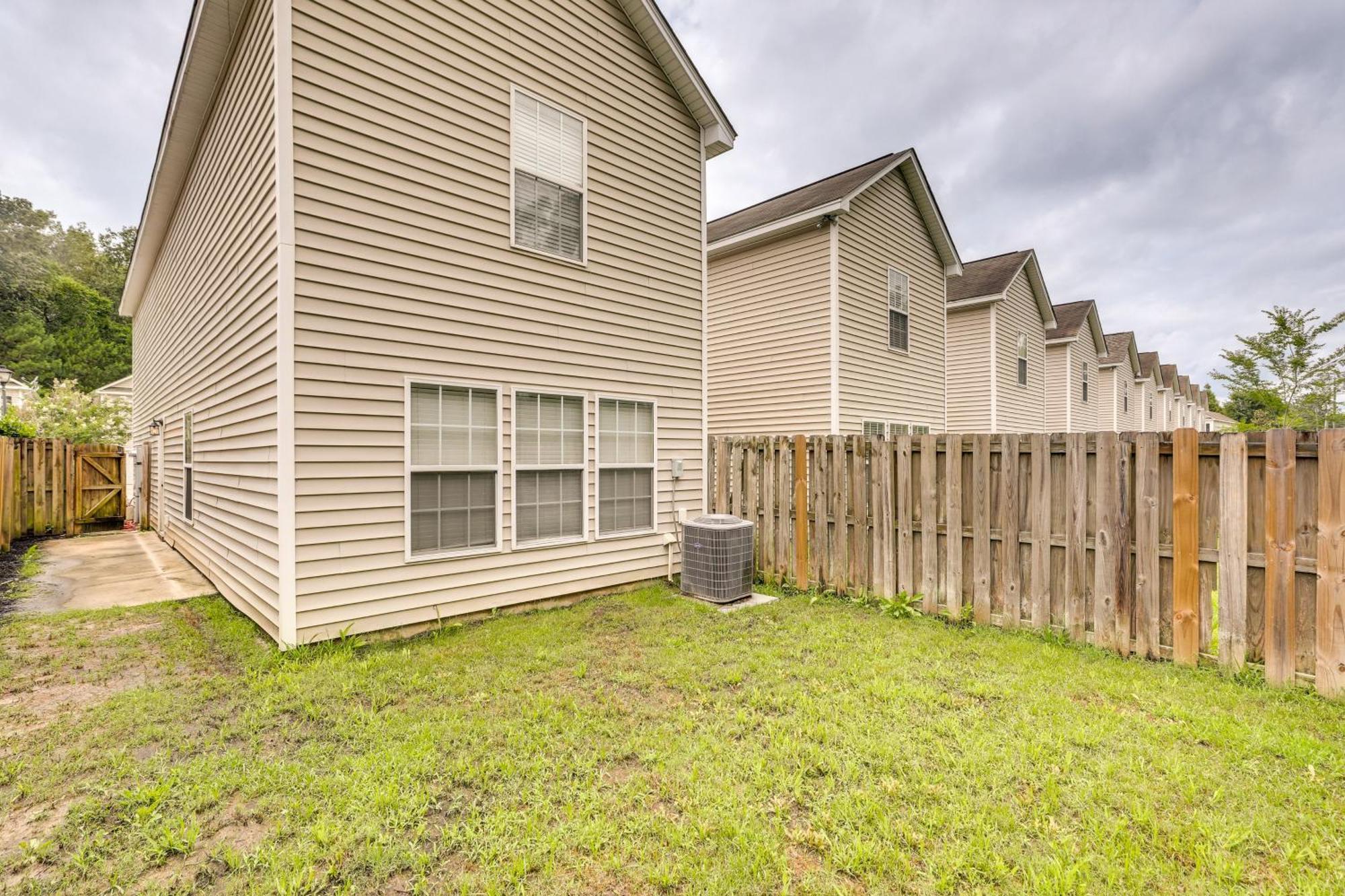 Charming North Charleston Townhome - Pets Welcome! Exteriör bild